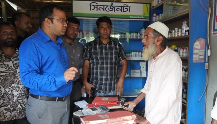 ধুনটে ৭৬ বস্তা সার জব্দ, লক্ষাধিক টাকা জরিমানা